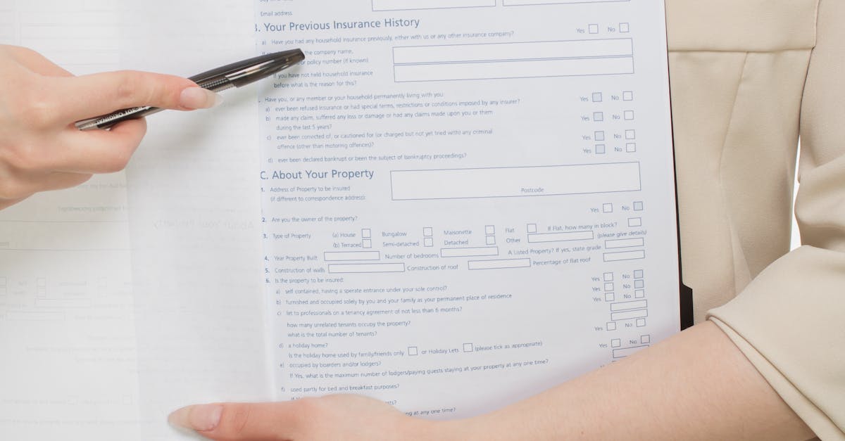 How Local Brokers Drive Down Insurance Premiums on the Coast